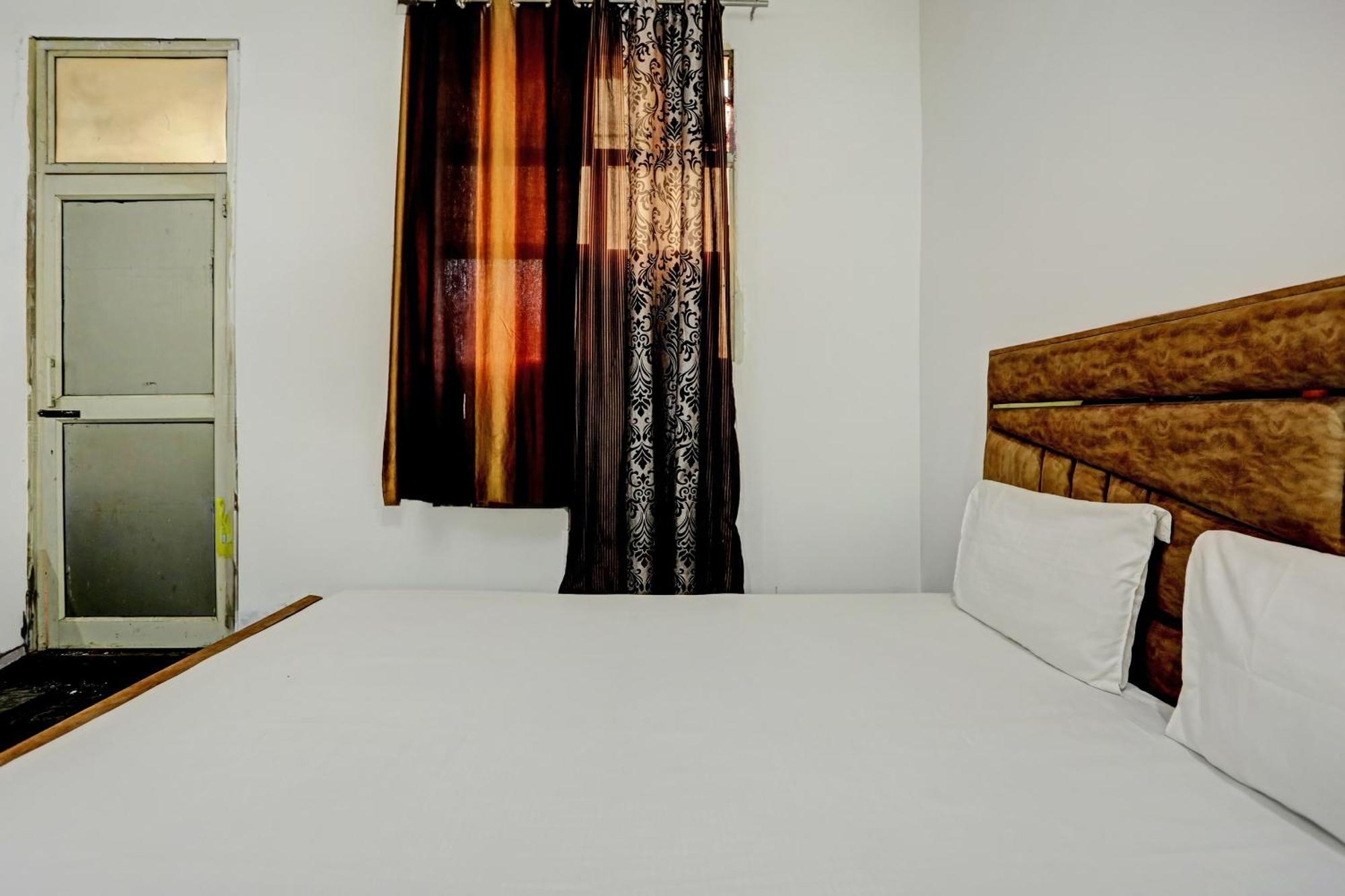 דלהי Hotel O Raaz Hotel מראה חיצוני תמונה